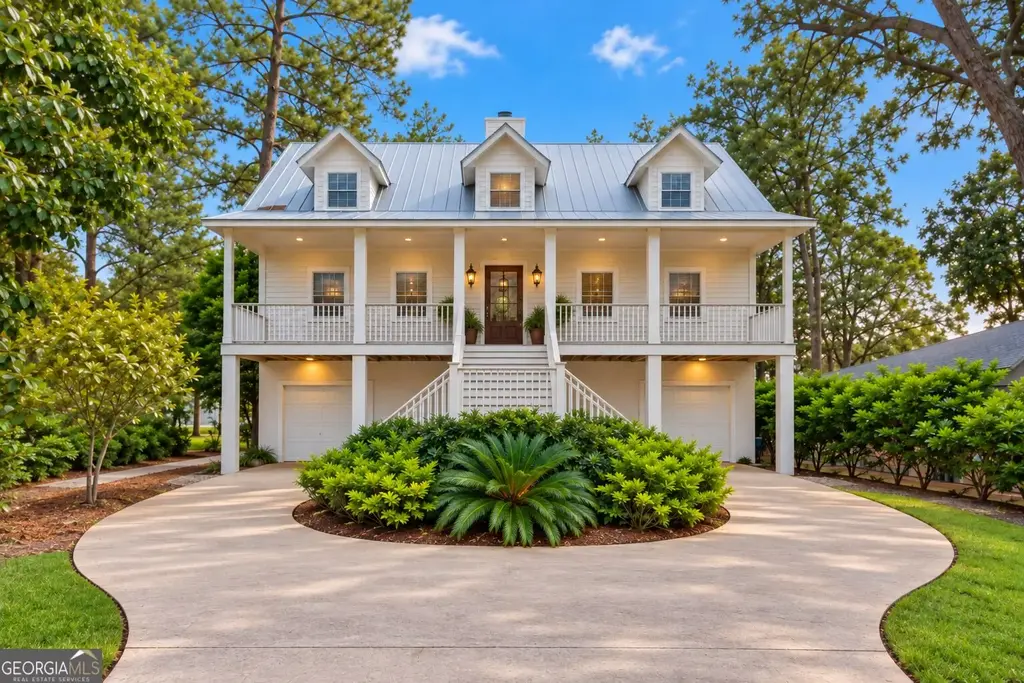 777 E 1st Street, Midway