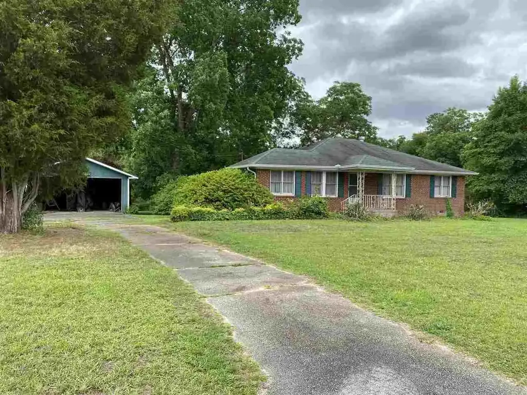 890 Herring Road, Newnan