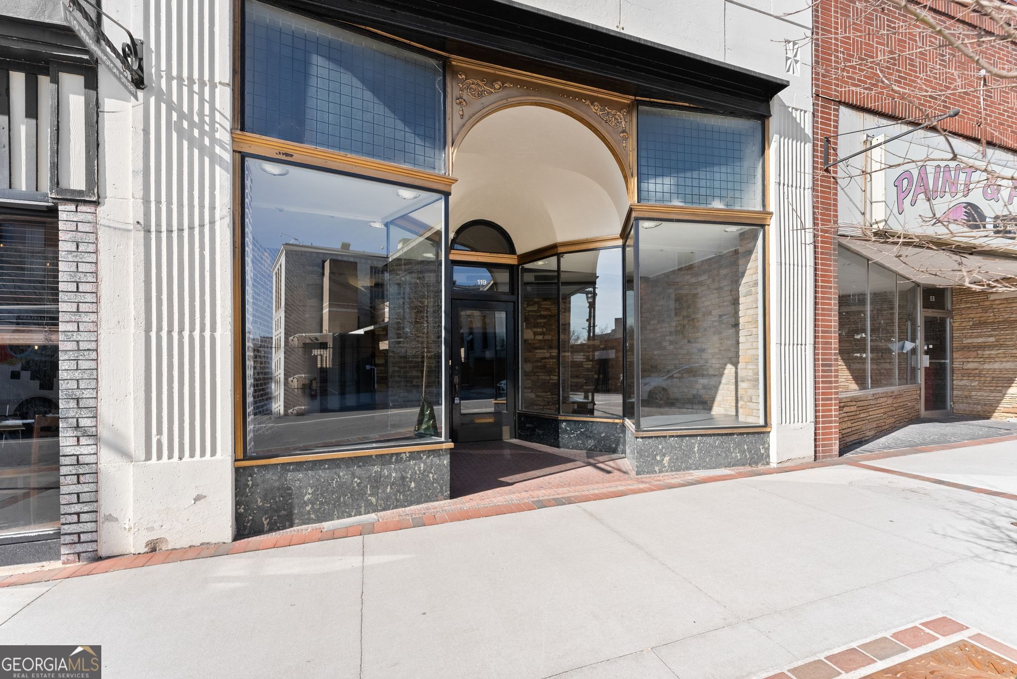 Photo of Listing #10694674