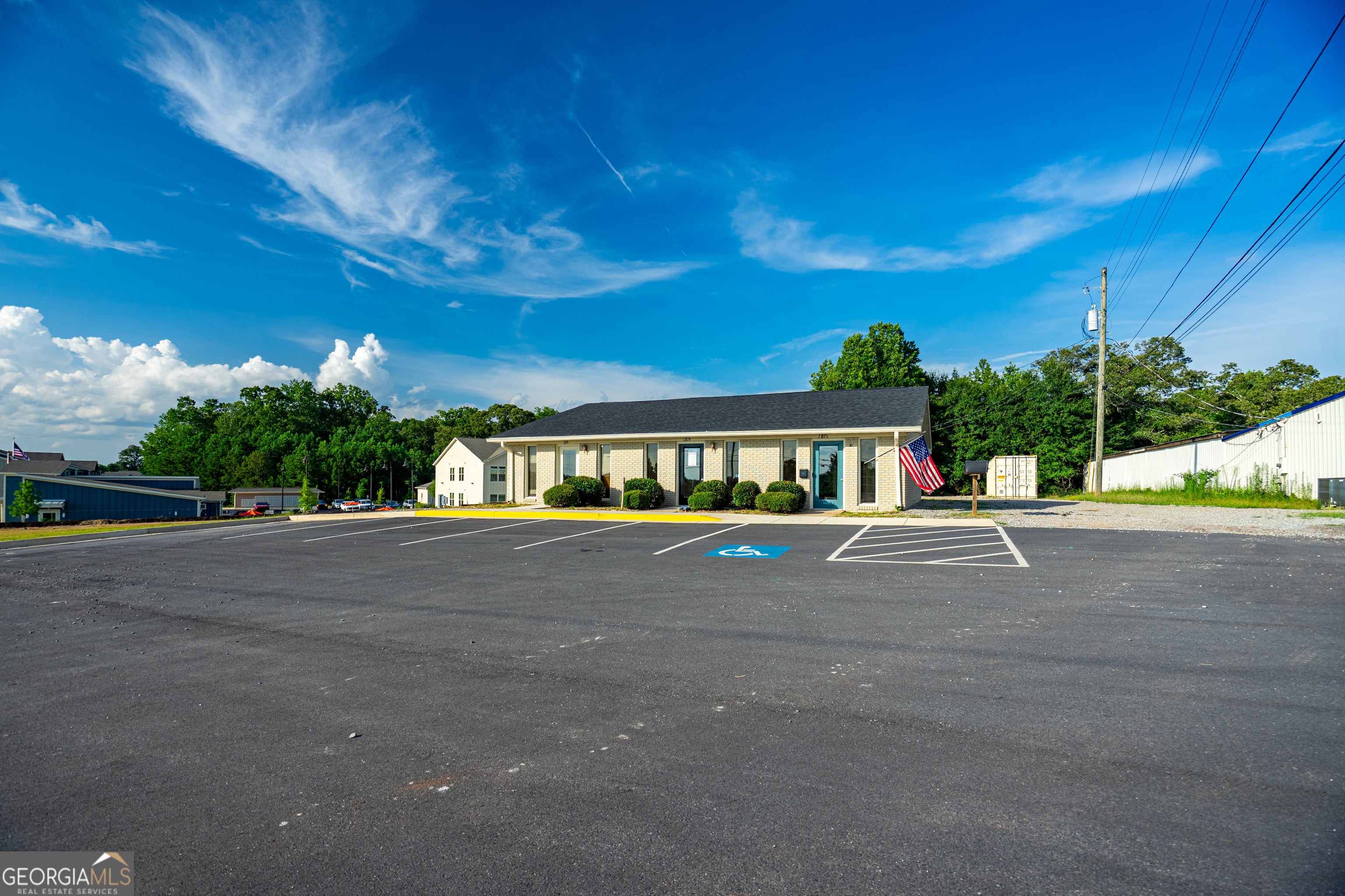 Photo of Listing #10569404