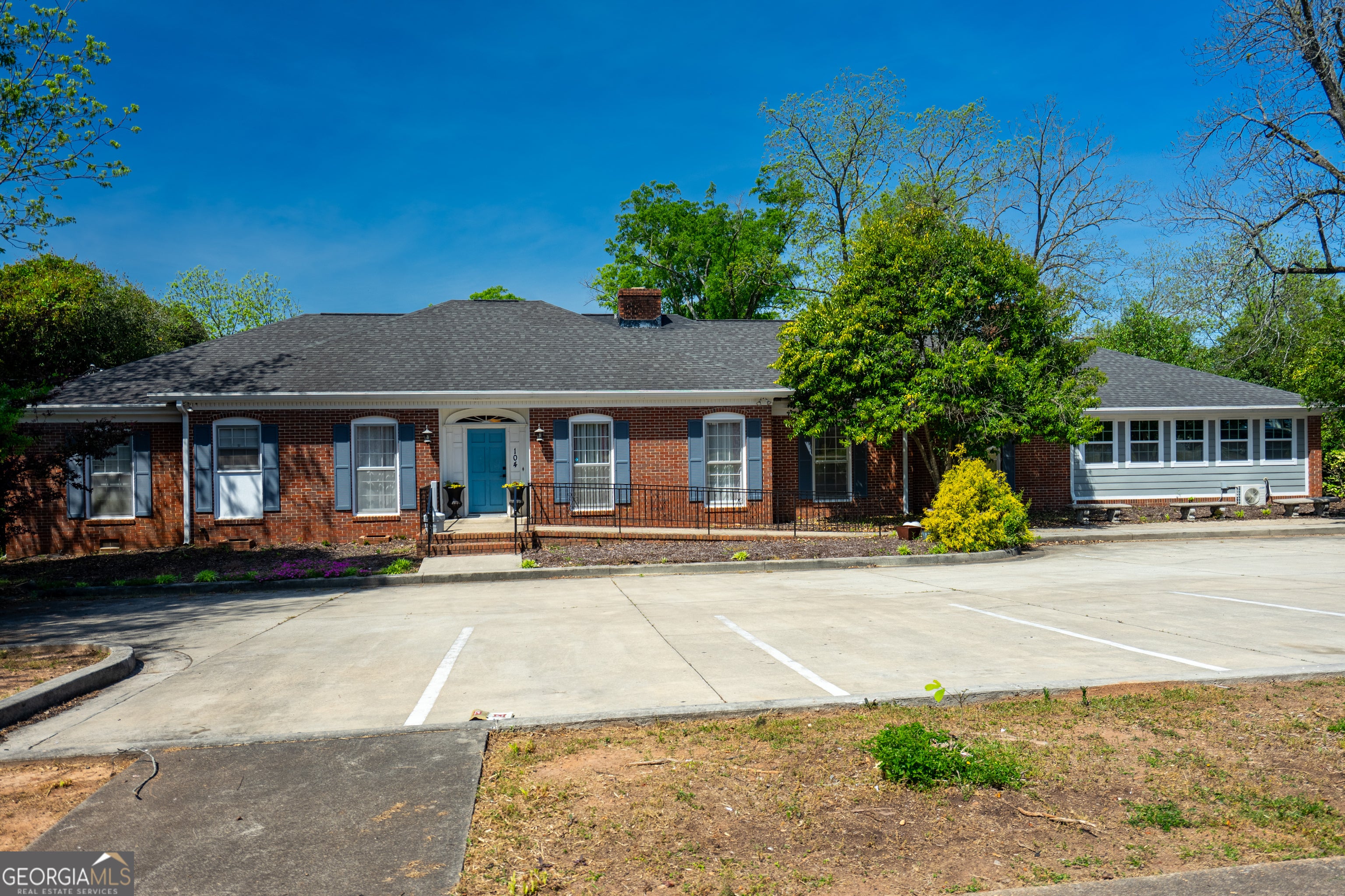 Photo of Listing #10731402