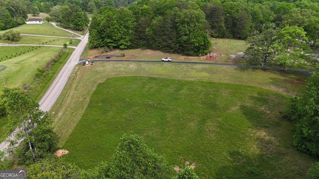 556 Amys Creek Road, Clarkesville