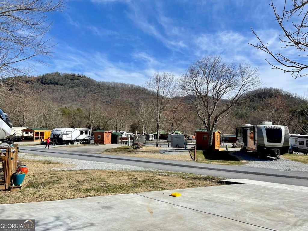 Lot 21 Holiday Rambler, Dillard