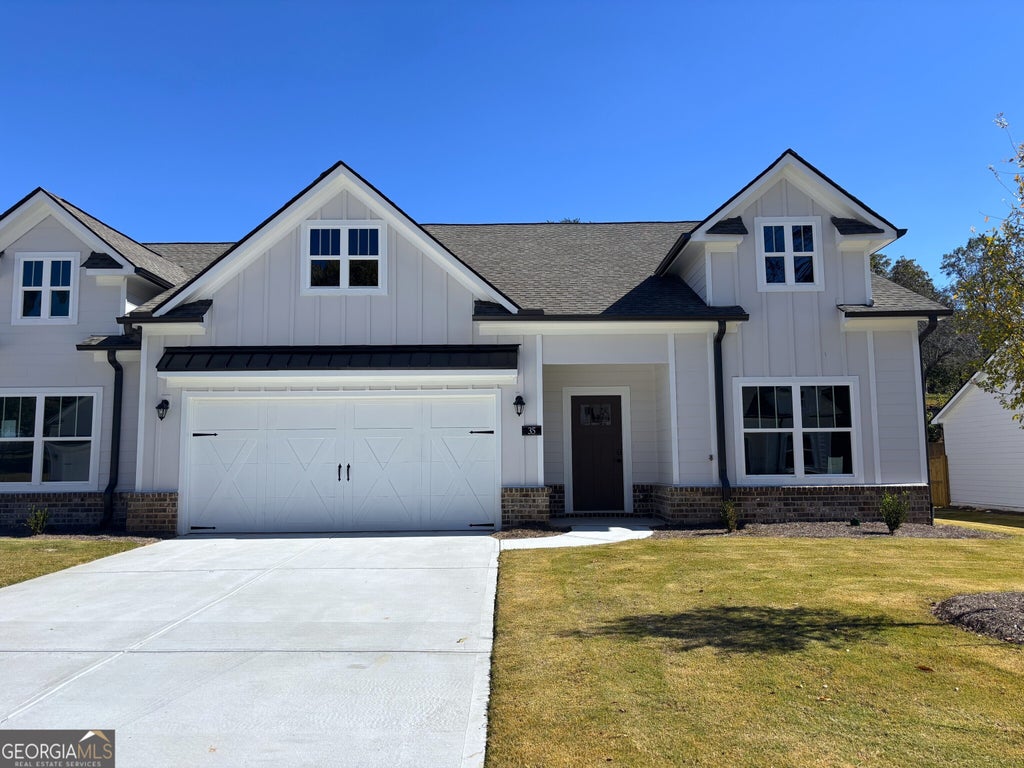 35 Village Court 4, Cleveland