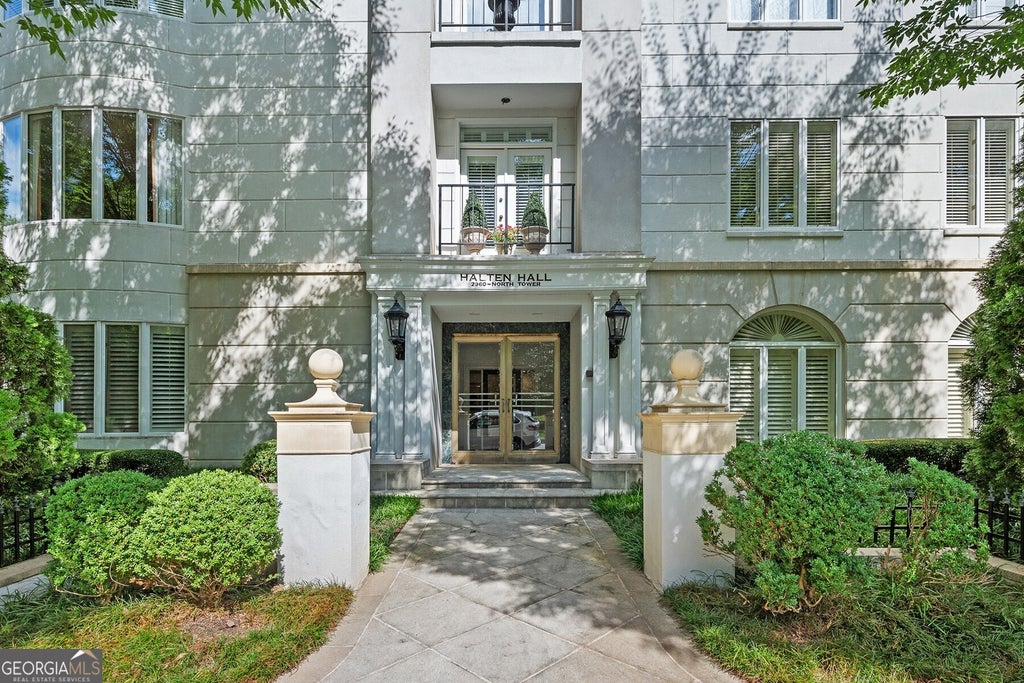 2960 Pharr Court N2, Atlanta