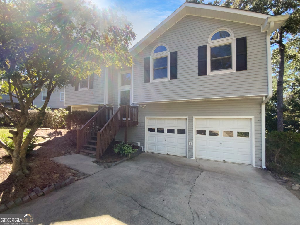 832 Overlook Trail, Canton