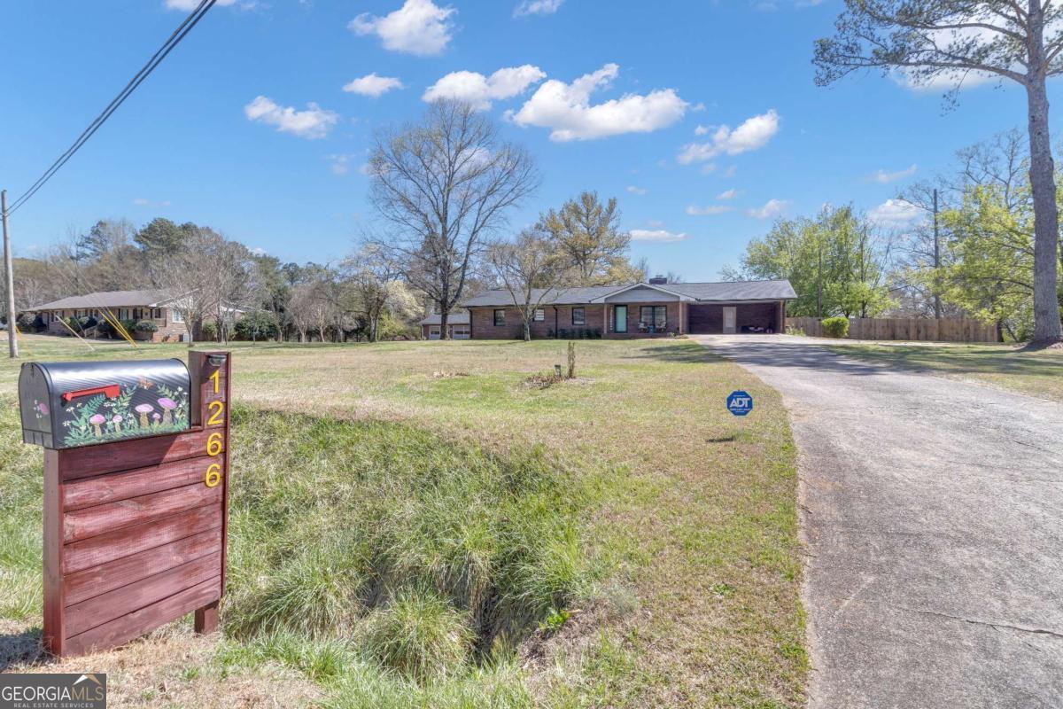 Photo of Listing #10512869