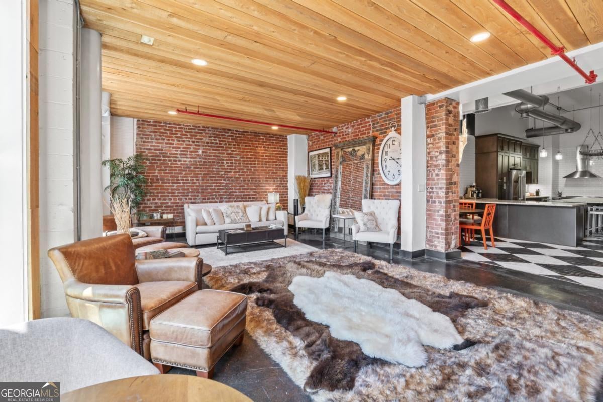 Photo of Listing #10530361