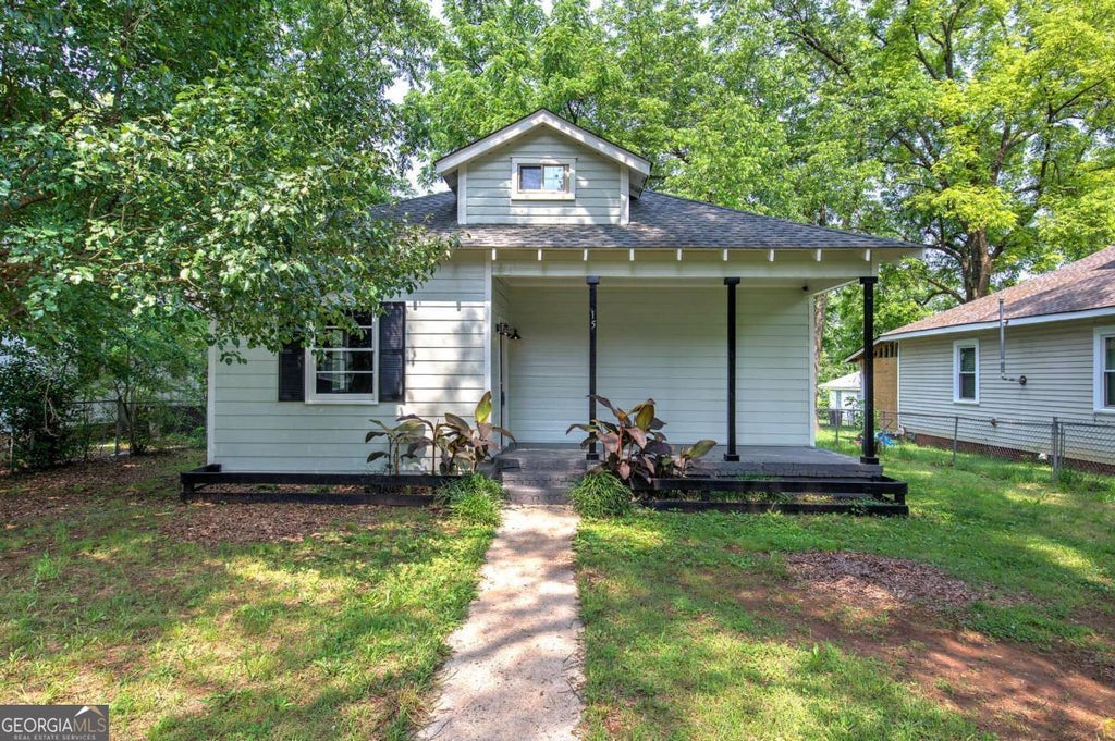 15 Akron Street, Cartersville