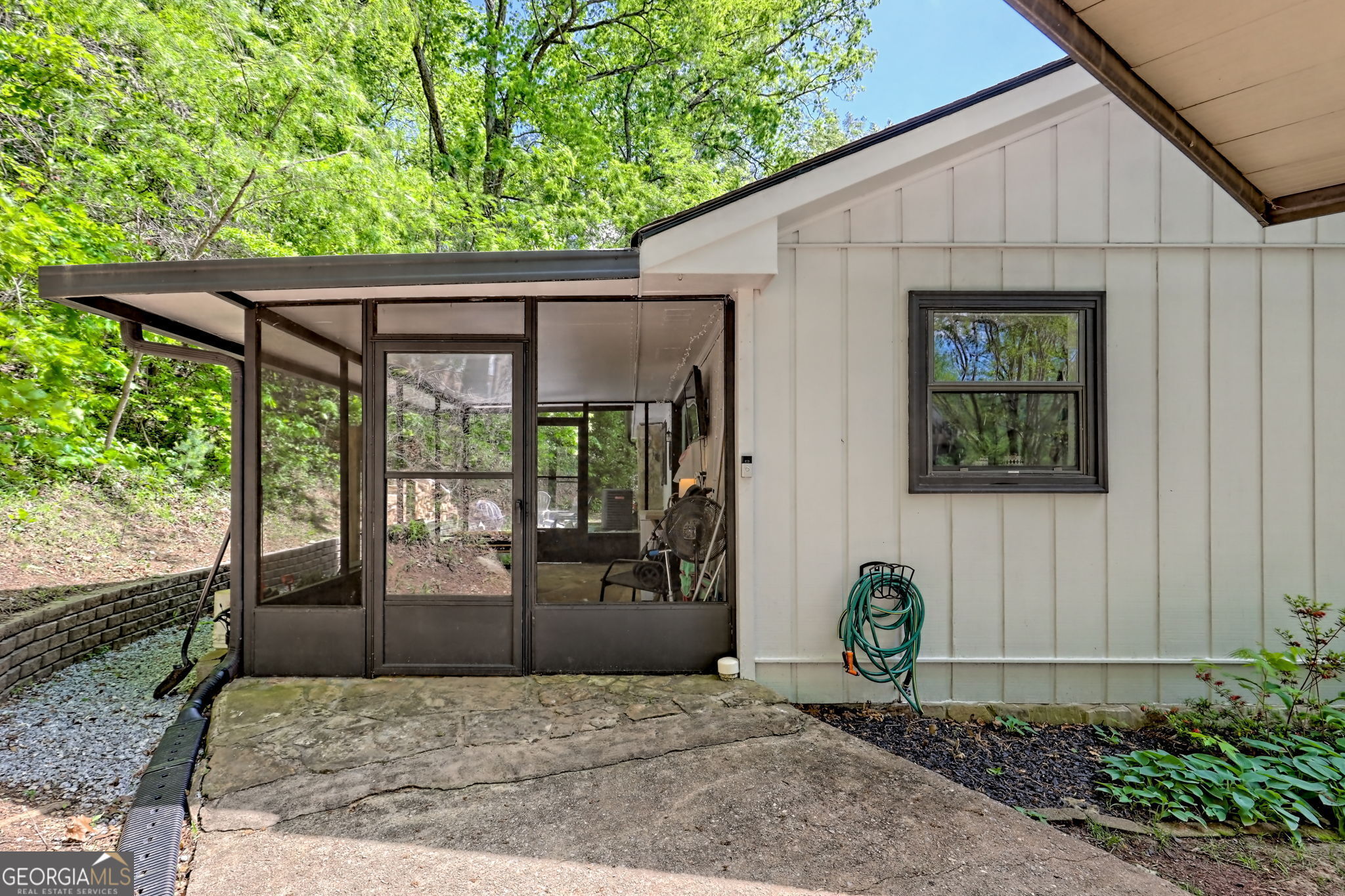 Photo of Listing #10535400