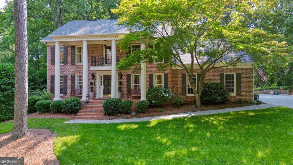 11940 Mountain Laurel Drive, Roswell