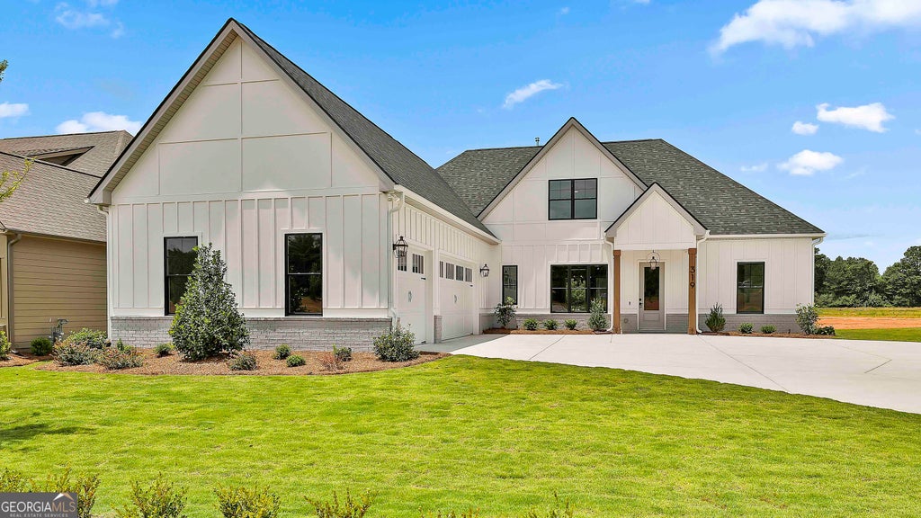 319 Ruffian Circle 71, Peachtree City