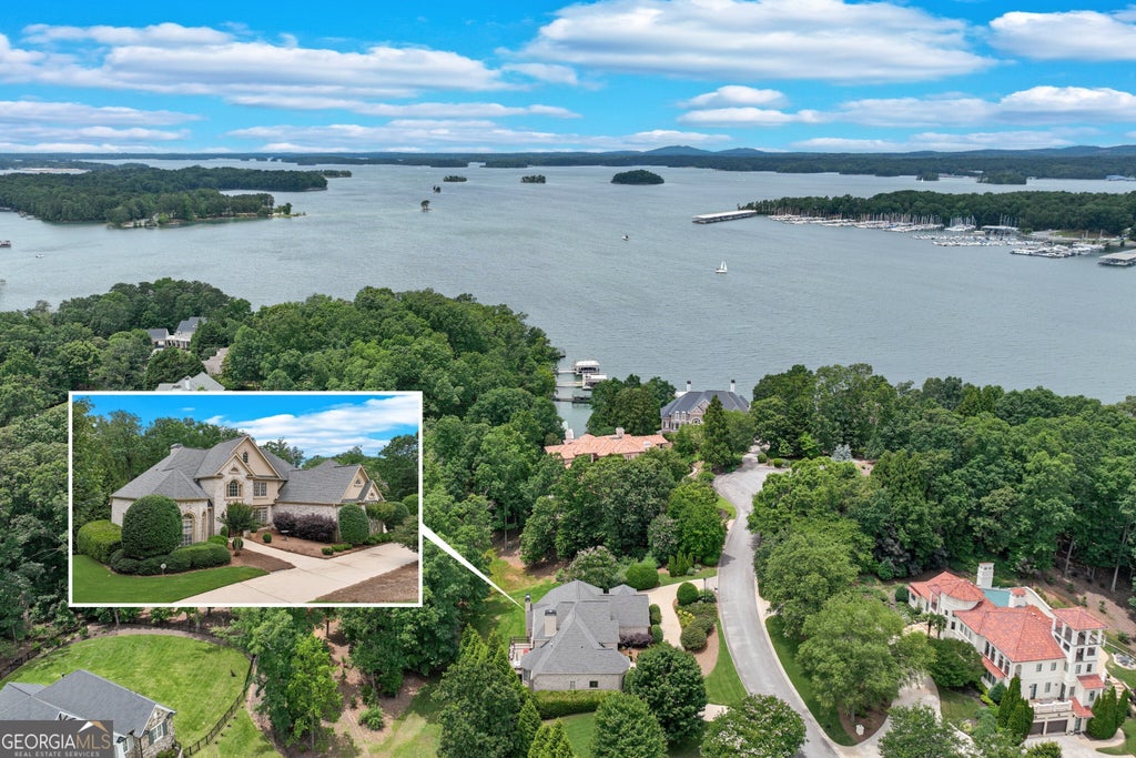 5359 Point South Drive, Gainesville