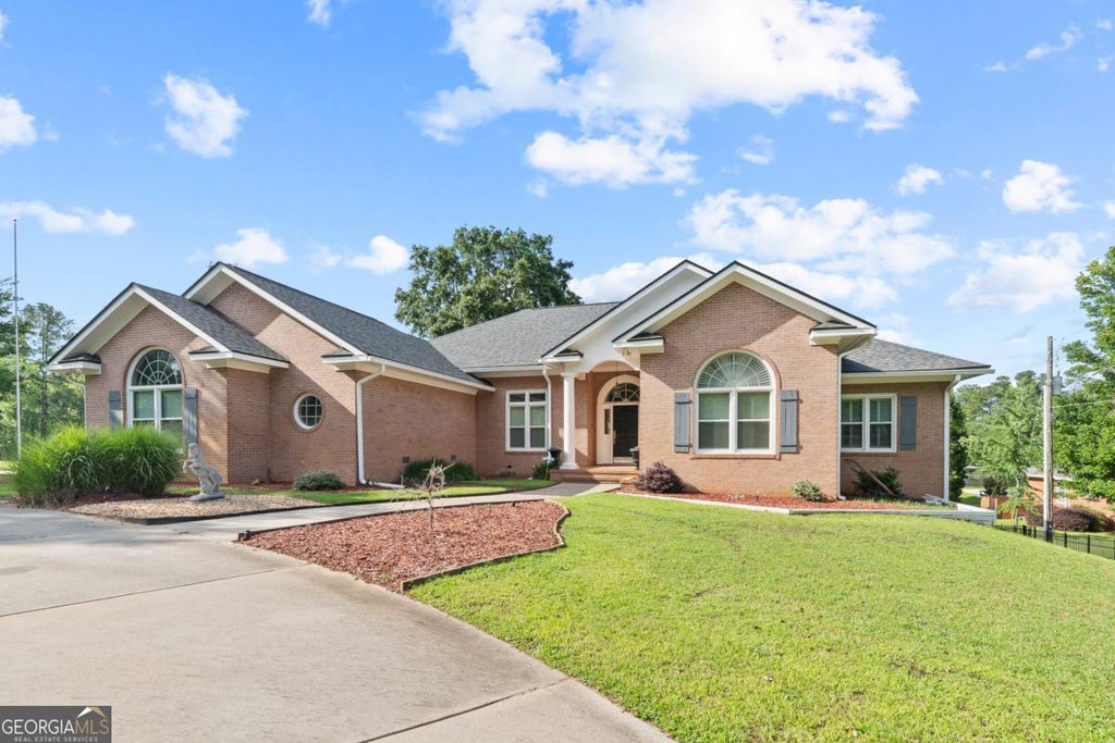 183 Lakeview Drive, Milledgeville