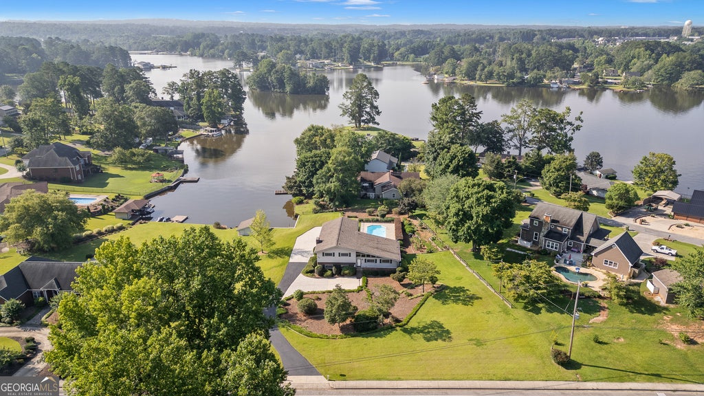 536 N Lakeshore Drive, Carrollton