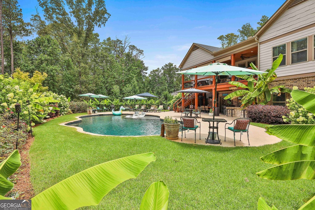 150 Seals Road, Dallas