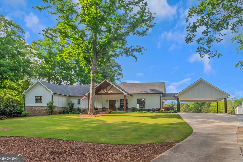 877 Honey Creek Road, McDonough