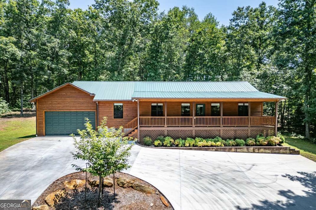 360 Sandra Lane, Cleveland