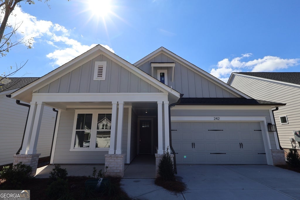 242 Strawberry Lane, Woodstock