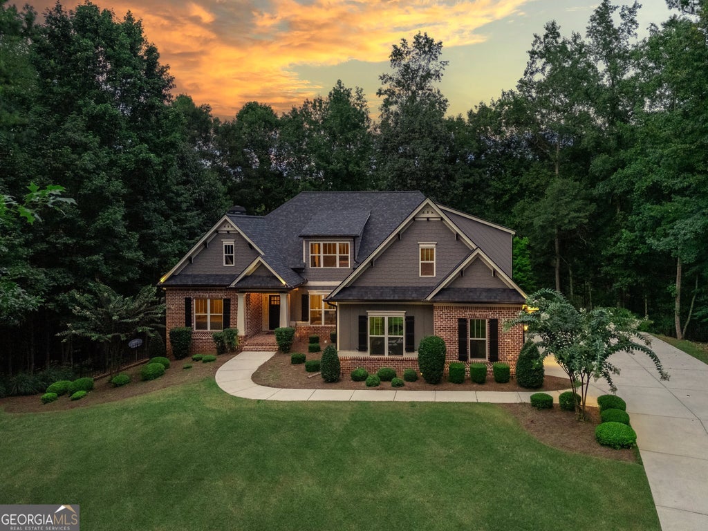 115 Vinings Trace, Newnan