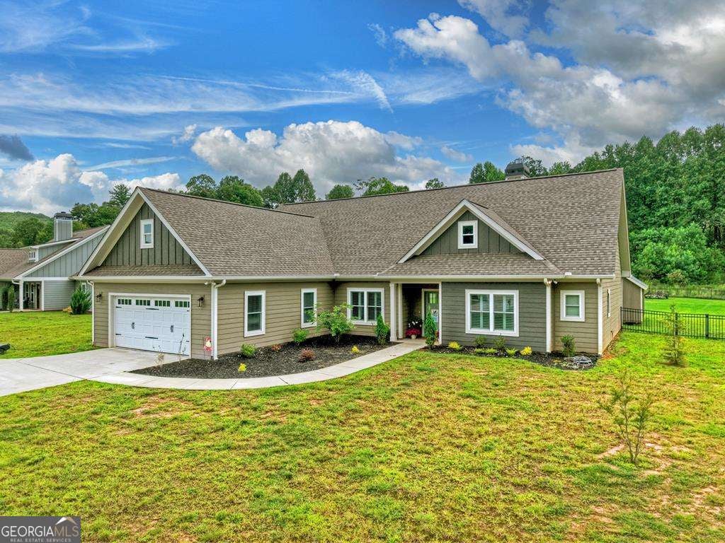 117 Serene Way, Blairsville