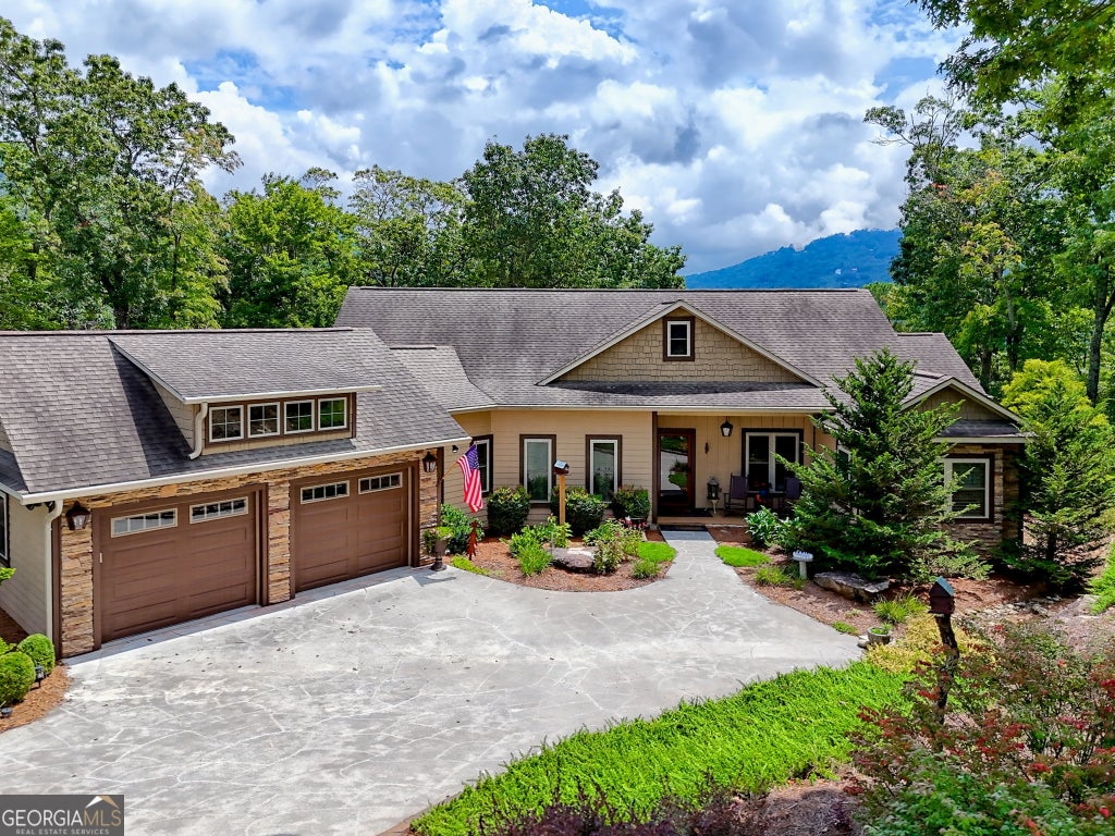 131 Ridgeline Court, Clayton