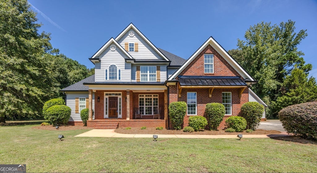 374 Deer Creek Drive, Forsyth