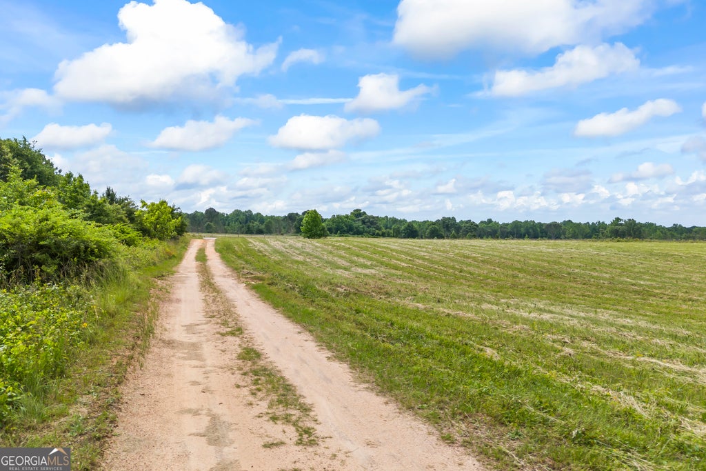 432 Airport Road, Canon