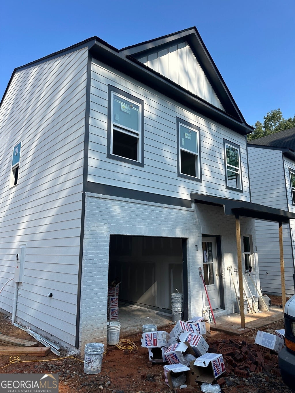 213 Jackson Heights, Cleveland