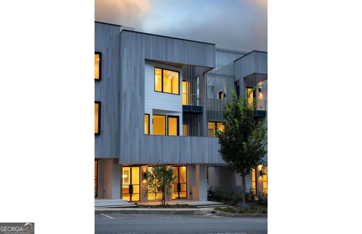 Photo of Listing #10600925