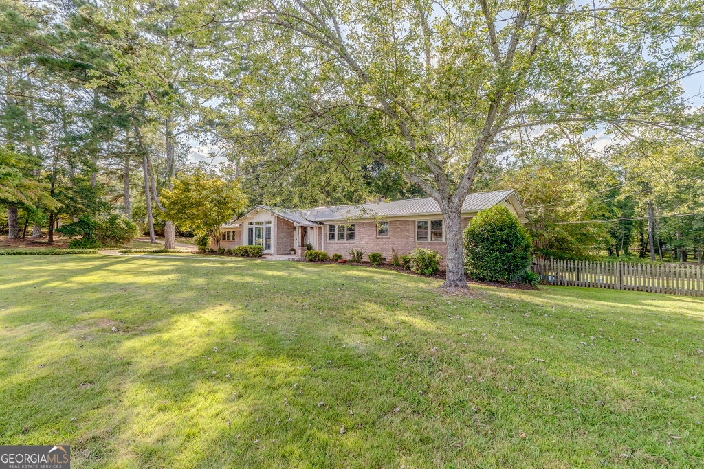2111 Meadow Island Road, Scottsboro