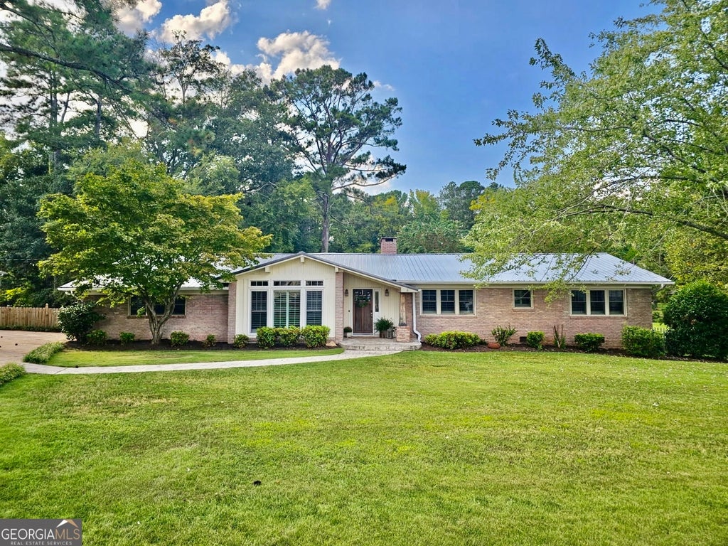 2111 Meadow Island Road, Scottsboro