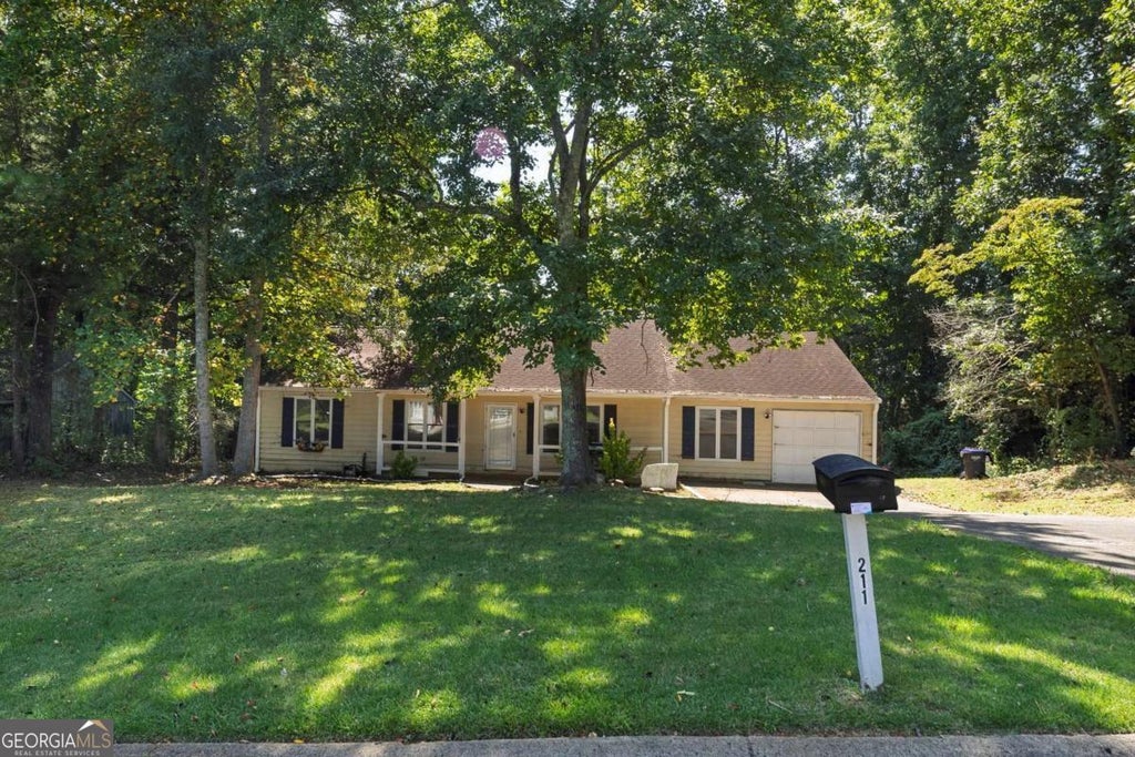 211 Windcrest Court, Woodstock