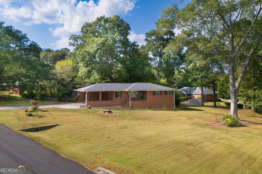 3888 Lindley Circle, Powder Springs