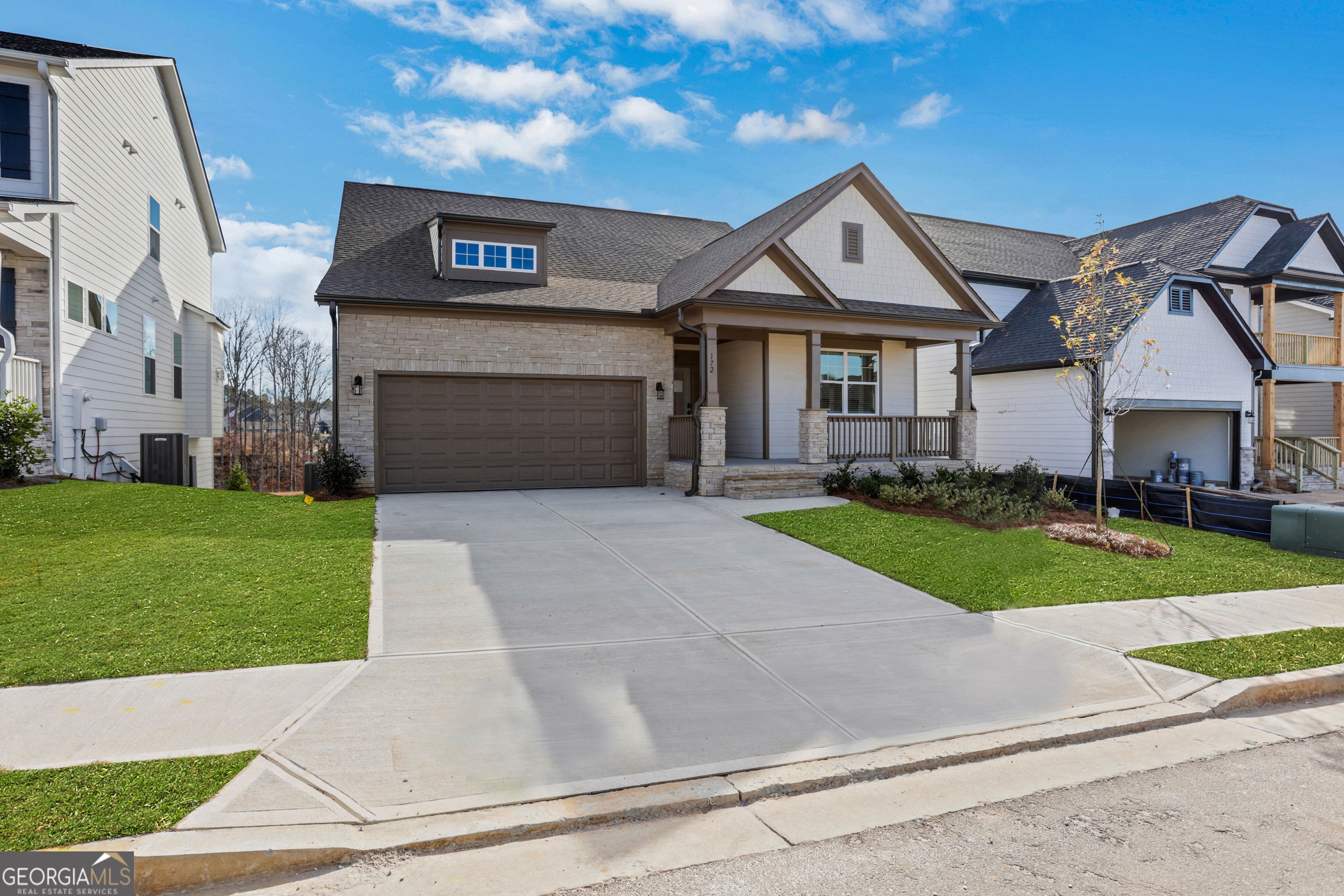 Photo of Listing #10605398