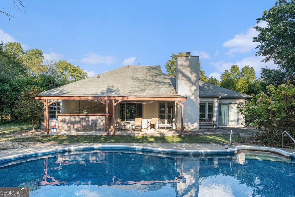 710 Friendship Ridge Court, Powder Springs