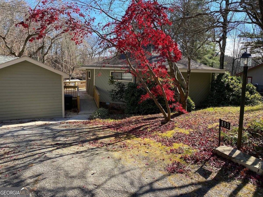 893 Old 441 S, Clayton