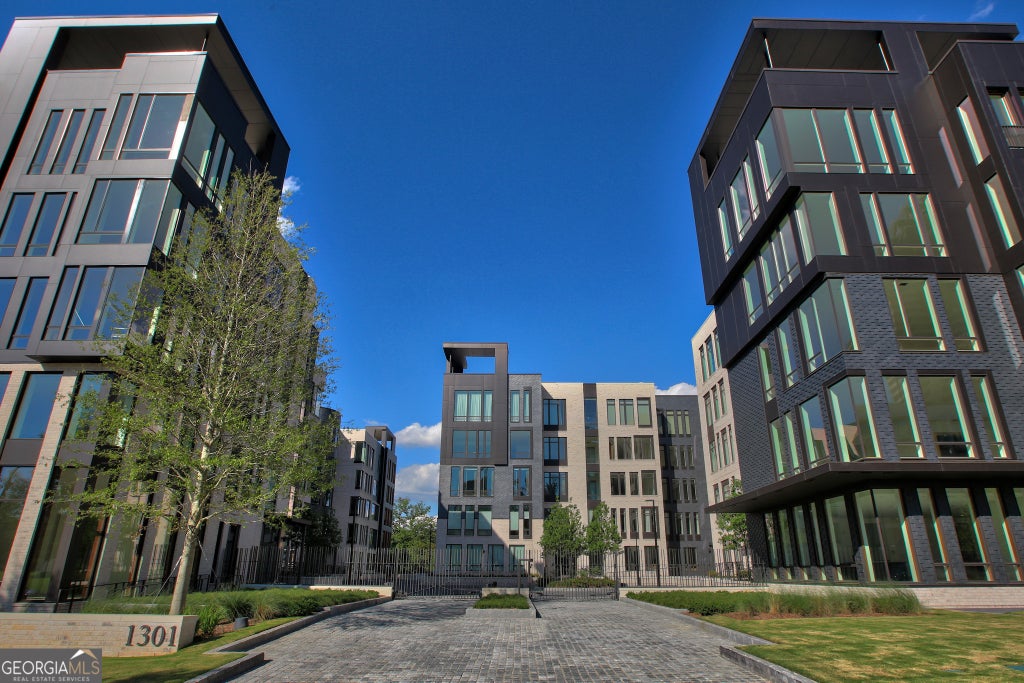 1301 Peachtree Street 2g, Atlanta