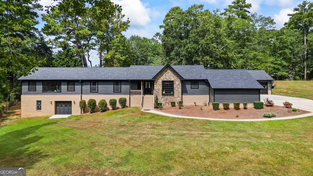 1765 Elizabeth Court, Conyers