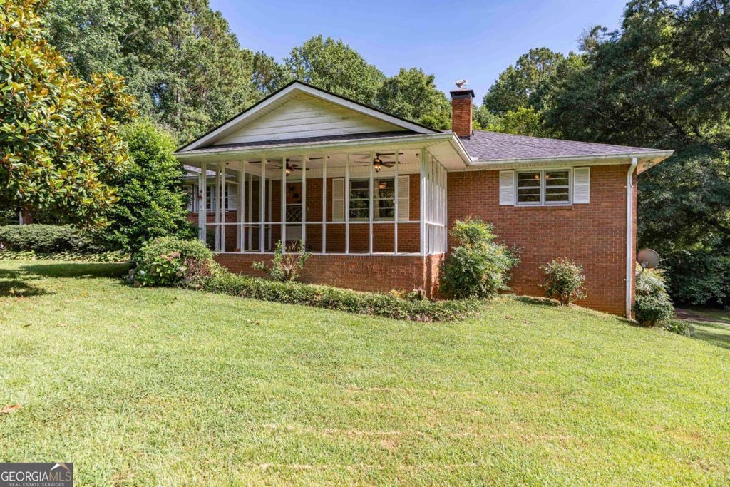 5670 Lanny Drive, Powder Springs