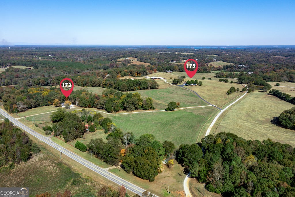 175 Deer Creek Farm Road, Hartwell
