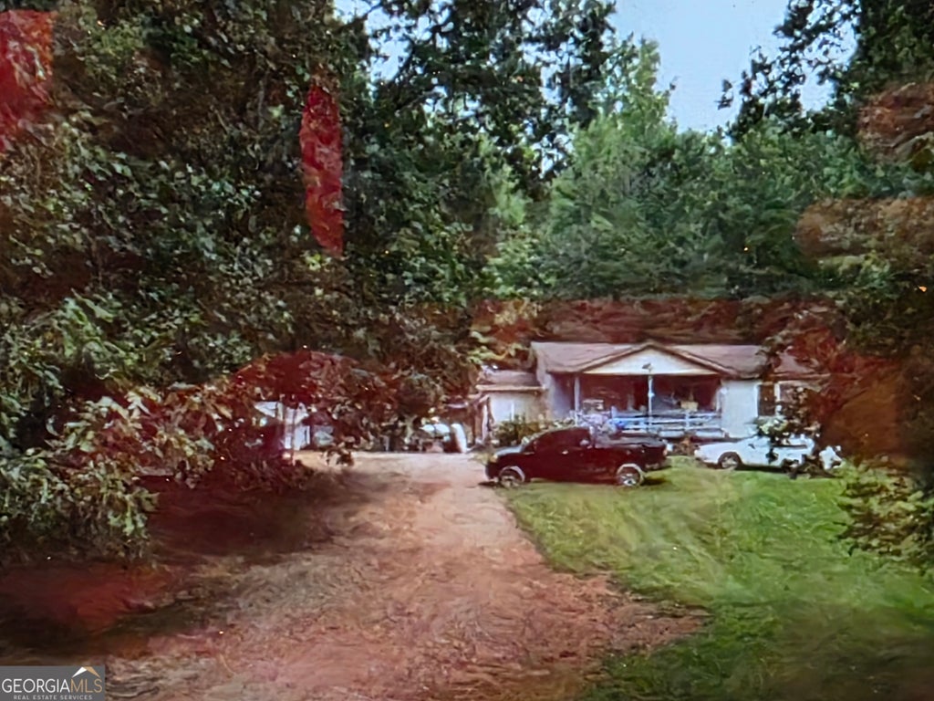 1021 Black Road, Cleveland