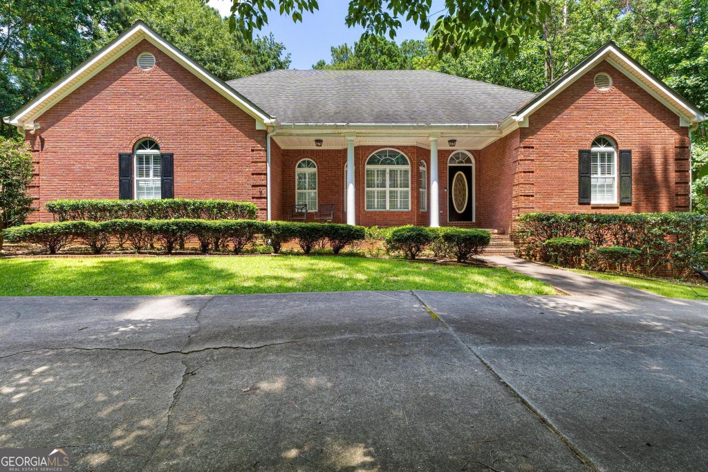 125 Allie Drive, McDonough