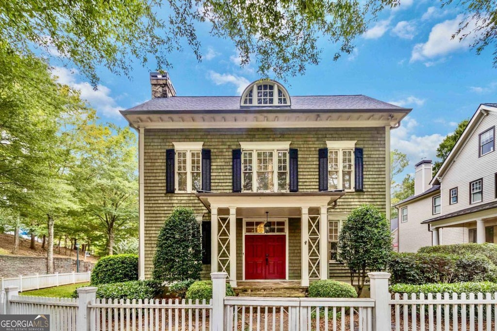 1421 Hedgewood Lane Nw, Kennesaw