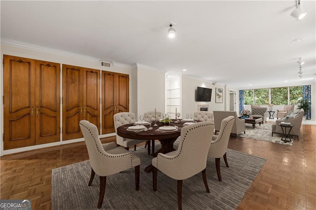 2734 Peachtree Road C-404, Atlanta