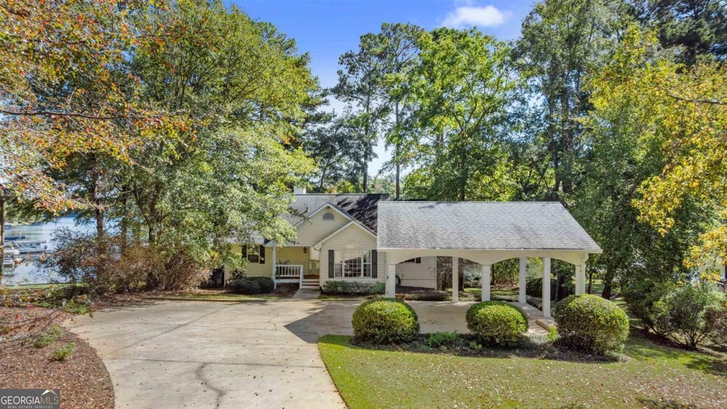 153 Rock Island Drive, Eatonton