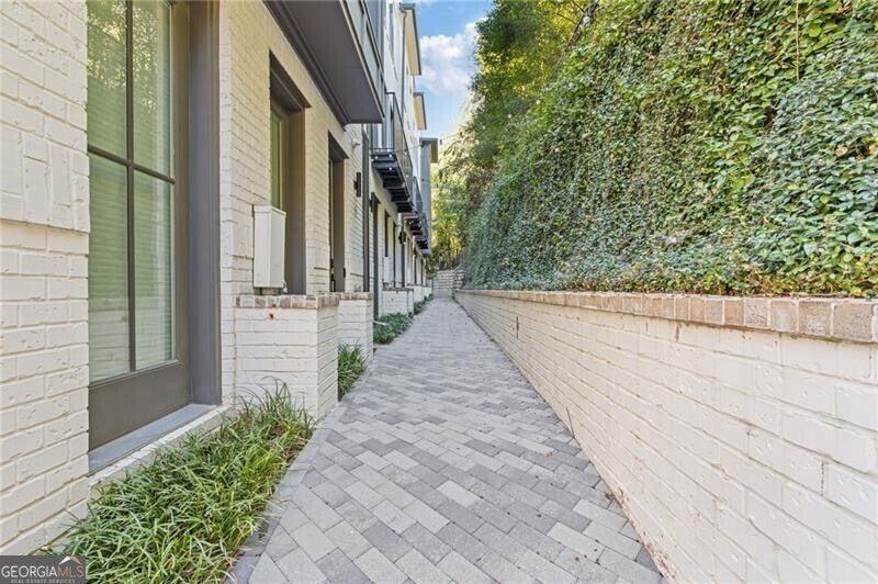 574 Boulevard Place 3, Atlanta