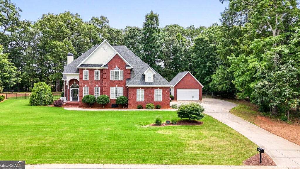 121 Cambridge Drive, Griffin