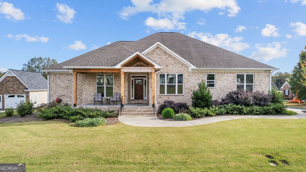 8 Hitchin Post Drive, Rome