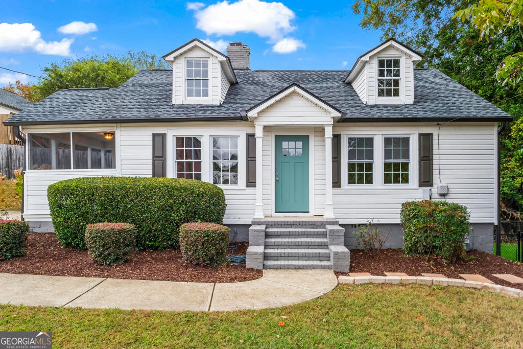 266 Crescent Circle Sw, Marietta